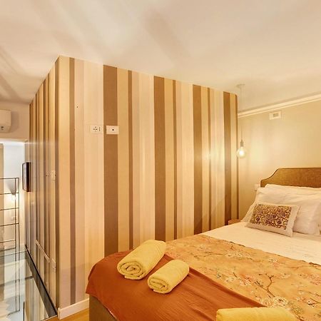 Dezza Loft Apartment Milan Bagian luar foto